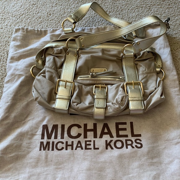 Hand bag - Picture 1 of 7